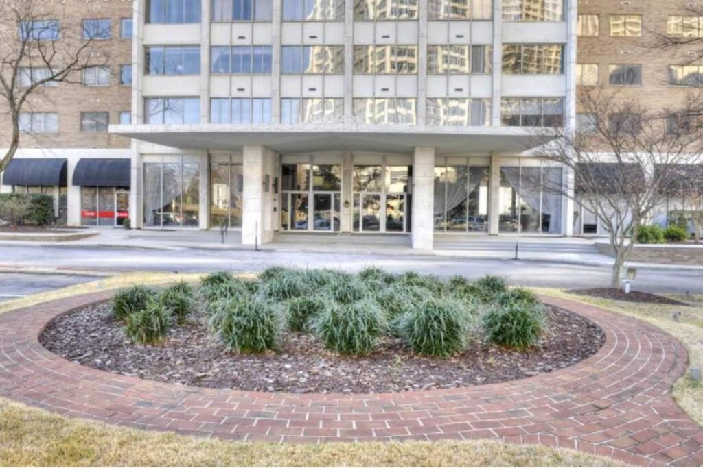 Downtown 1Bd Condo Excellent View! Onsite Parking Lm1704 Atlanta Exteriör bild